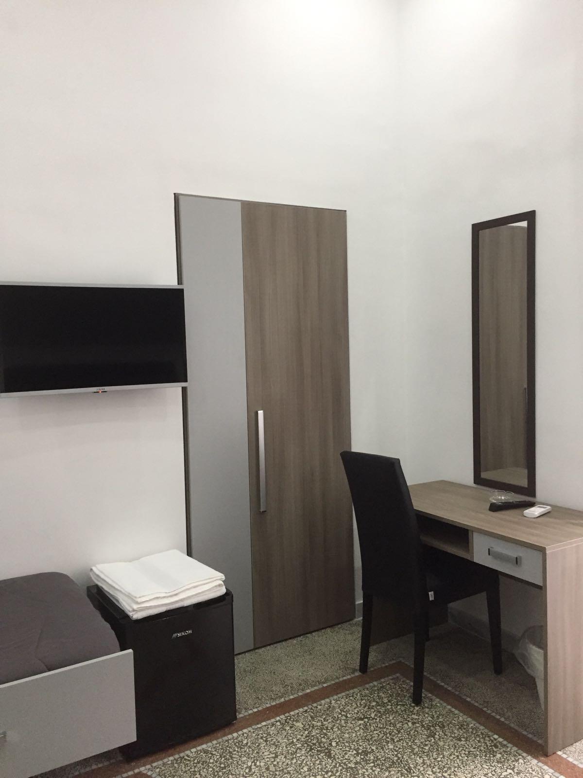 Mb95 - Mezzocannone Luxurious Bed&Breakfast 나폴리 외부 사진
