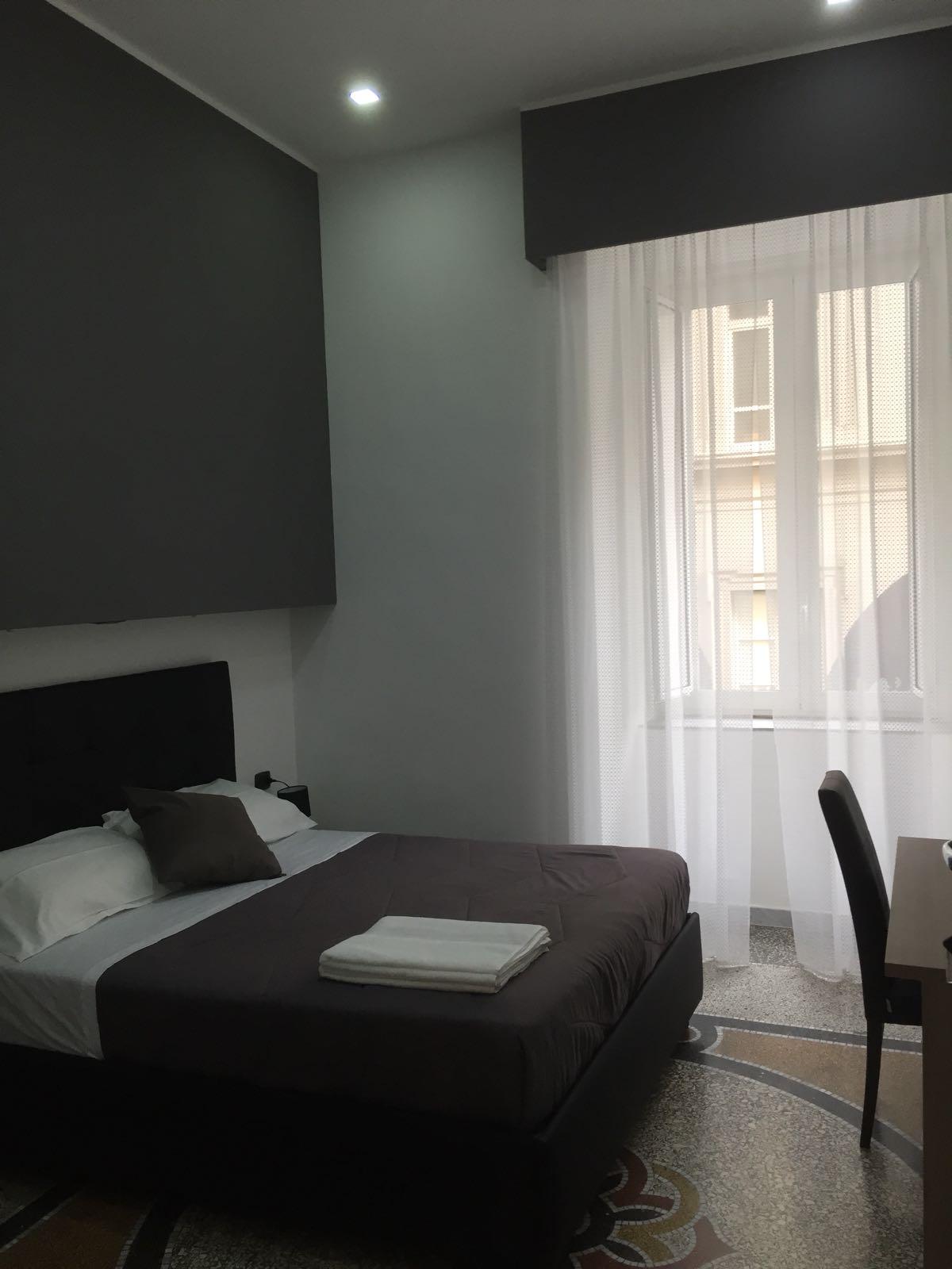 Mb95 - Mezzocannone Luxurious Bed&Breakfast 나폴리 외부 사진