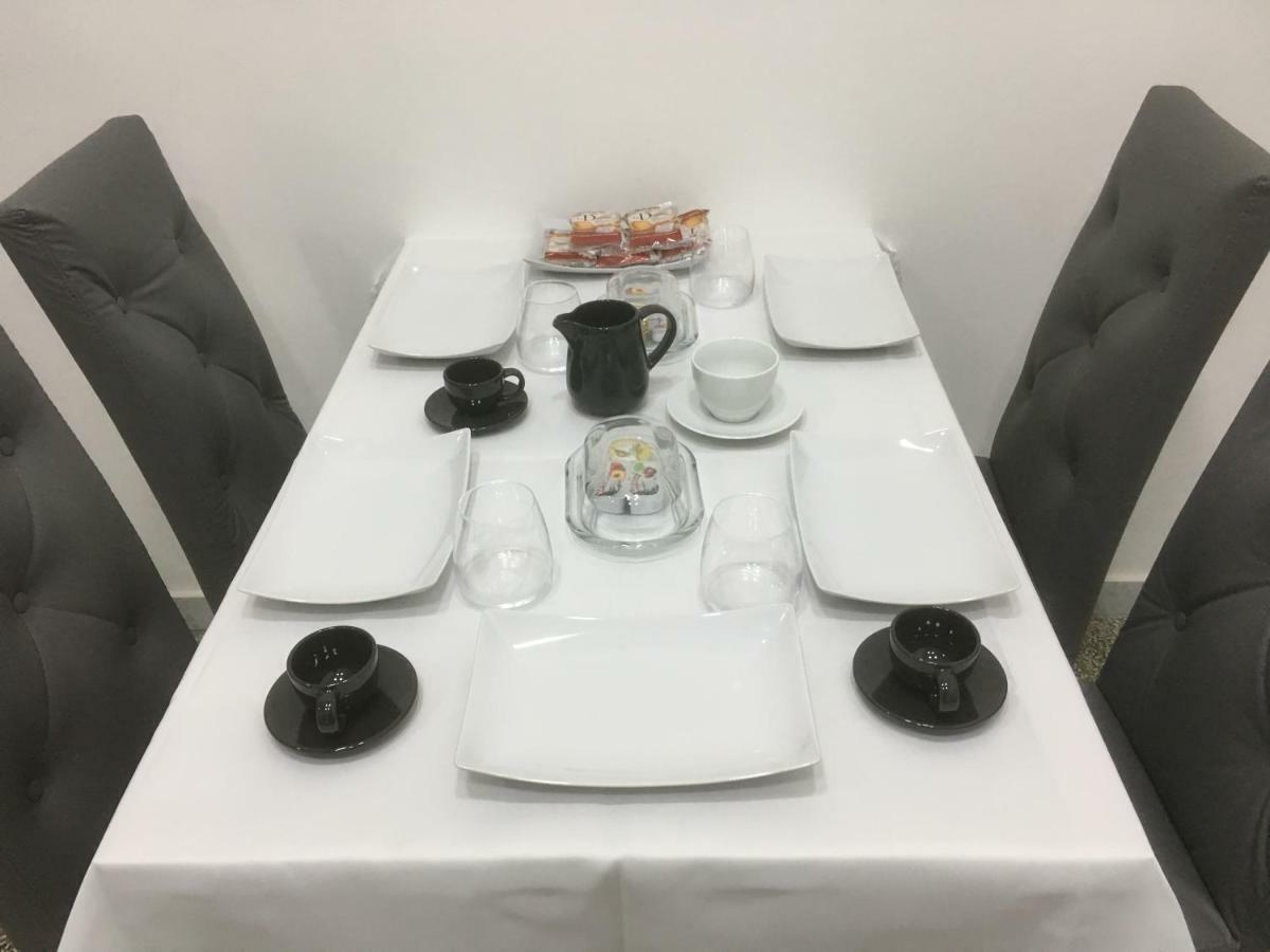 Mb95 - Mezzocannone Luxurious Bed&Breakfast 나폴리 외부 사진