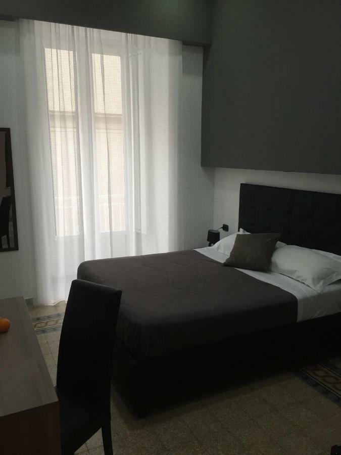 Mb95 - Mezzocannone Luxurious Bed&Breakfast 나폴리 외부 사진