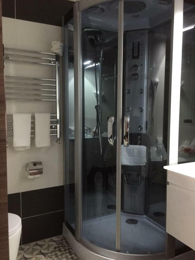 Mb95 - Mezzocannone Luxurious Bed&Breakfast 나폴리 외부 사진